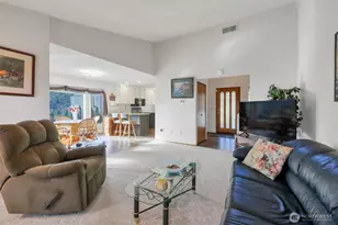 16714 Broadway Ave, Snohomish, WA 98296 - Photo 6