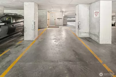 2201 3rd Avenue #1404, Seattle, WA 98121 - Photo 28