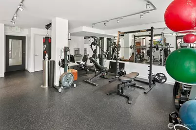 2201 3rd Avenue #1404, Seattle, WA 98121 - Photo 20