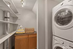 11508 Durland Ave NE, Seattle, WA 98125 - Photo 30