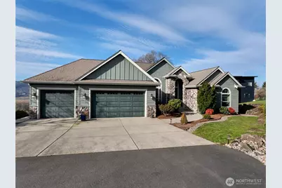 57 Bentley Drive, Kelso, WA 98626 - Photo 2