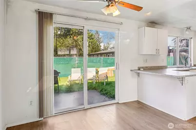 8603 8605 Meadow Road SW, Lakewood, WA 98499 - Photo 6