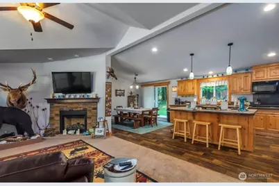 129 Cougar Drive, Packwood, WA 98361 - Photo 6