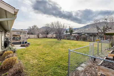 1484 Elmwood Street, Wenatchee, WA 98801 - Photo 26