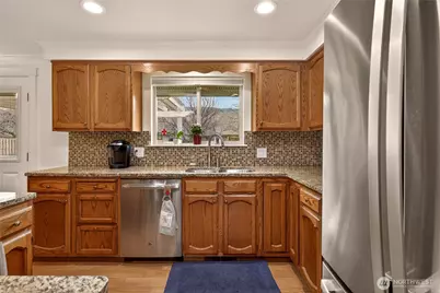 1484 Elmwood Street, Wenatchee, WA 98801 - Photo 12