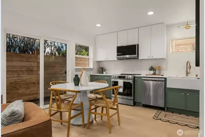 2330 17th Avenue S, Seattle, WA 98144 - Photo 8