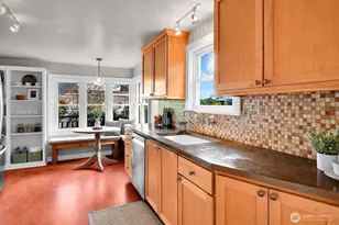 608 N 64th, Seattle, WA 98103 - Photo 8