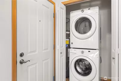 1731 10th Avenue NE #B215, Issaquah, WA 98029 - Photo 22