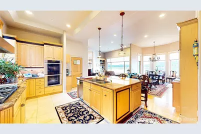 2837 E Lake Sammamish Parkway NE, Sammamish, WA 98074 - Photo 14