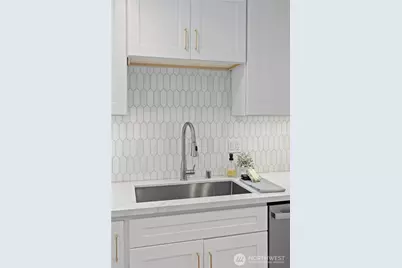 11018 SE 182nd Street, Renton, WA 98055 - Photo 8