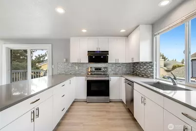 11944 SE 212th Place, Kent, WA 98031 - Photo 8