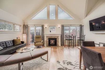 1502 44th Avenue SW, Seattle, WA 98116 - Photo 6