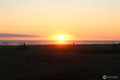 577 Sand Dune Avenue SW, Ocean Shores, WA 98569 - Photo 36