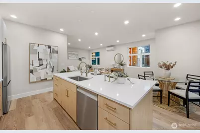 910 15th Avenue #B, Seattle, WA 98122 - Photo 10