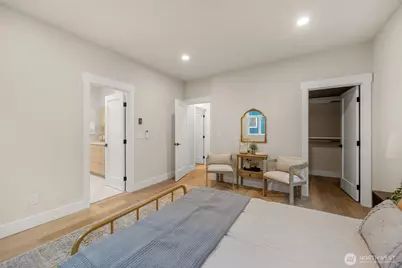 910 15th Avenue #B, Seattle, WA 98122 - Photo 24