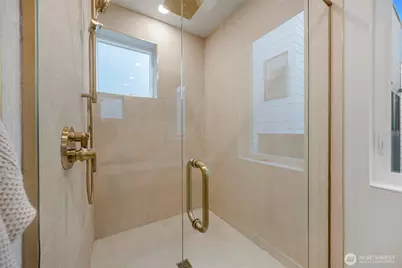 910 15th Avenue #B, Seattle, WA 98122 - Photo 26