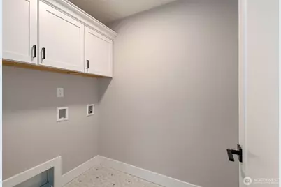 7560 S 130th Place, Seattle, WA 98178 - Photo 6