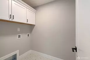 7560 S 130th Pl, Seattle, WA 98178 - Photo 6