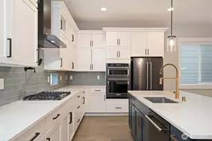 7560 S 130th Pl, Seattle, WA 98178 - Photo 26