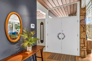 6437 Hampton Rd S, Seattle, WA 98118 - Photo 4