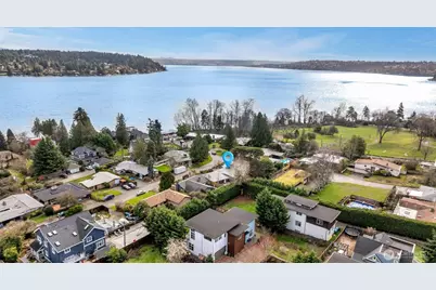 6437 Hampton Road S, Seattle, WA 98118 - Photo 36