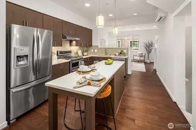 15711 NE 14th Alley, Bellevue, WA 98008 - Photo 4