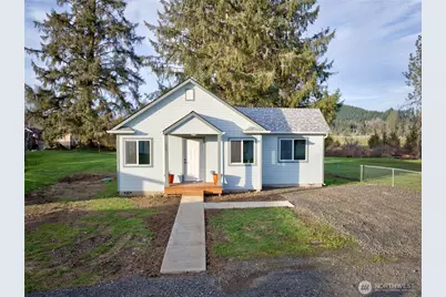 1365 Dolan Street, Raymond, WA 98577 - Photo 1