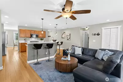 8823 Swenson Avenue SE, Snoqualmie, WA 98065 - Photo 10