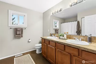 8823 Swenson Avenue SE, Snoqualmie, WA 98065 - Photo 20