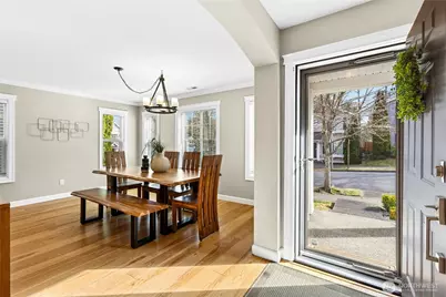 8823 Swenson Avenue SE, Snoqualmie, WA 98065 - Photo 4