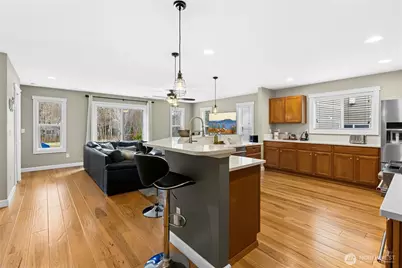 8823 Swenson Avenue SE, Snoqualmie, WA 98065 - Photo 6