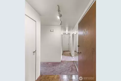 3814 11th Avenue W #22, Seattle, WA 98119 - Photo 2