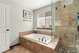 8007 183rd Ave E, Bonney Lake, WA 98391 - Photo 20