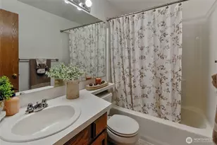 922 130th St E, Tacoma, WA 98445 - Photo 16