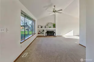 922 130th St E, Tacoma, WA 98445 - Photo 4