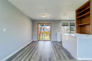 365 SE Highland Park Dr, College Place, WA 99324 - Photo 6