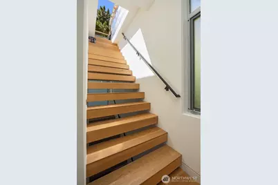 3431 E Superior Street, Seattle, WA 98122 - Photo 20