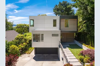 3431 E Superior Street, Seattle, WA 98122 - Photo 2