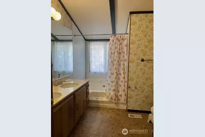 3250 S 77th Street, Tacoma, WA 98409 - Photo 8