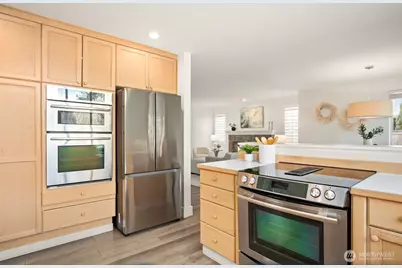 19640 88th Place NE, Bothell, WA 98011 - Photo 8