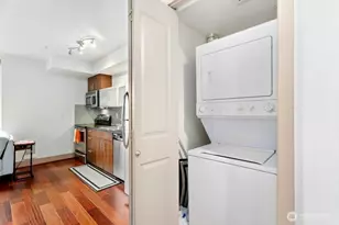 4547 8th Ave NE, Seattle, WA 98105 - Photo 16