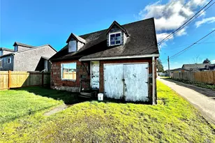 162 N Jeffries, Aberdeen, WA 98520 - Photo 1