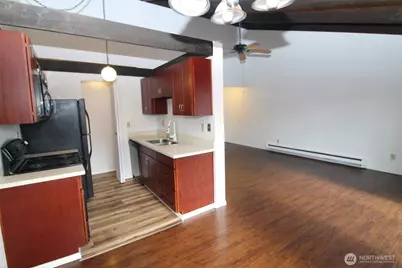 15210 Macadam Road S #D304, Tukwila, WA 98188 - Photo 4