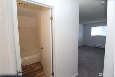 15210 Macadam Road S #D304, Tukwila, WA 98188 - Photo 10