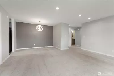 21925 7th Avenue S #101, Des Moines, WA 98198 - Photo 10