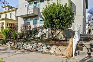 2422 NW 58th St, Seattle, WA 98107 - Photo 2