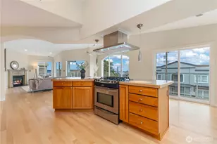 550 Dayton St, Edmonds, WA 98020 - Photo 18