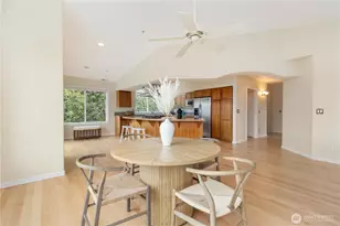 550 Dayton St, Edmonds, WA 98020 - Photo 14