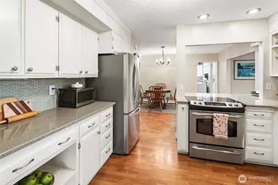 9 N Elliott Avenue, Wenatchee, WA 98801 - Photo 6