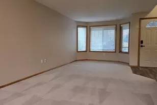 104 Westminster Dr, Kelso, WA 98626 - Photo 2